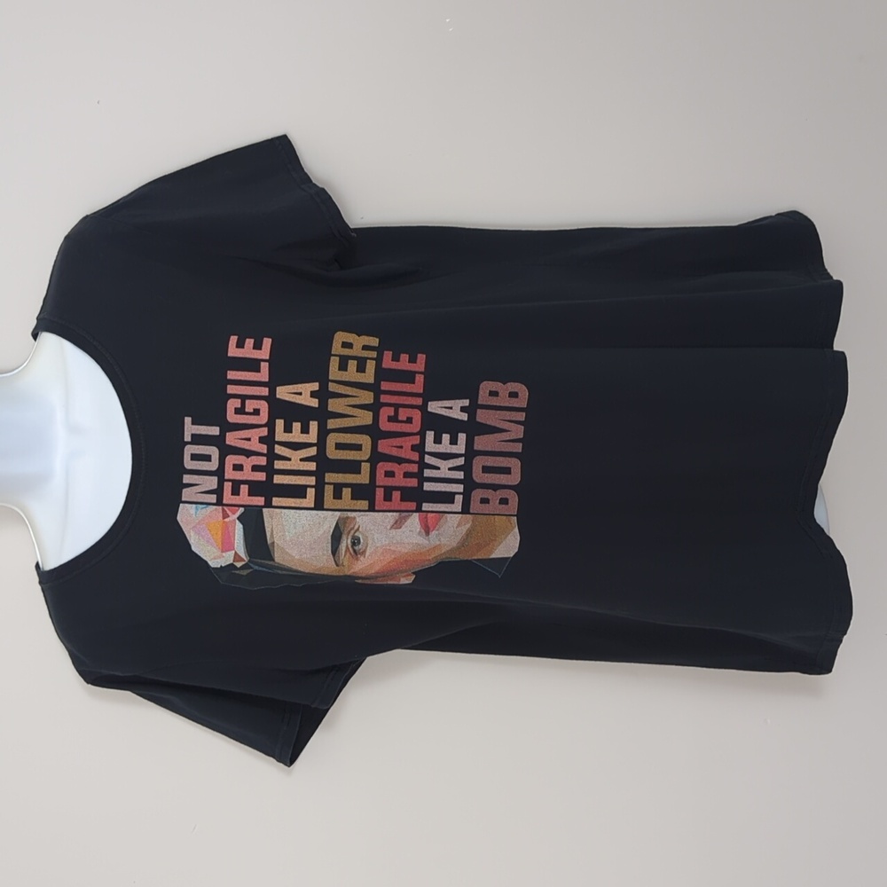 Not Fragile Like a Flower Fragile Like a Bomb Frida Kahlo T-Shirt Black Size XL